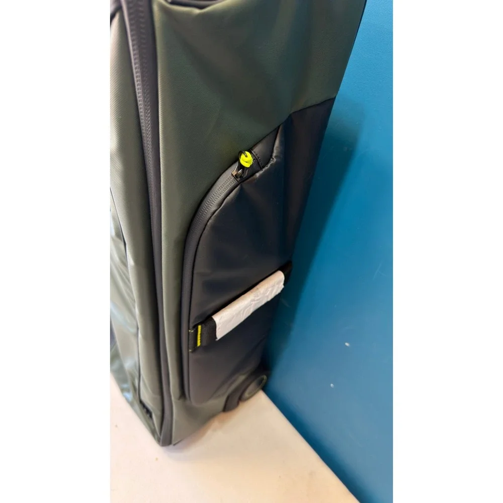 Samsonite Paradiver Light 67/24 Wheeled Duffle Bag Jungle Green 157003-1466